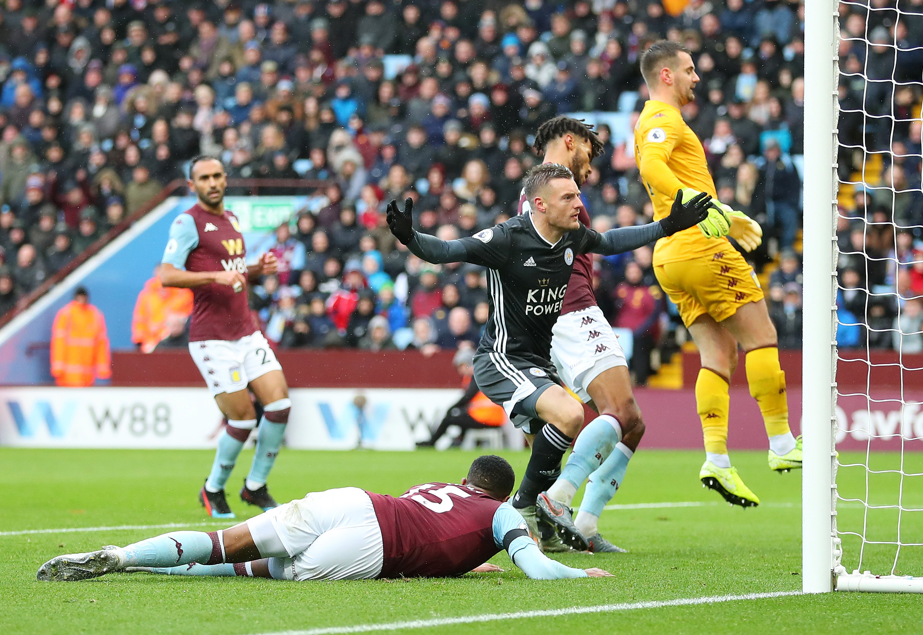 进行了讽刺 进行了讽刺